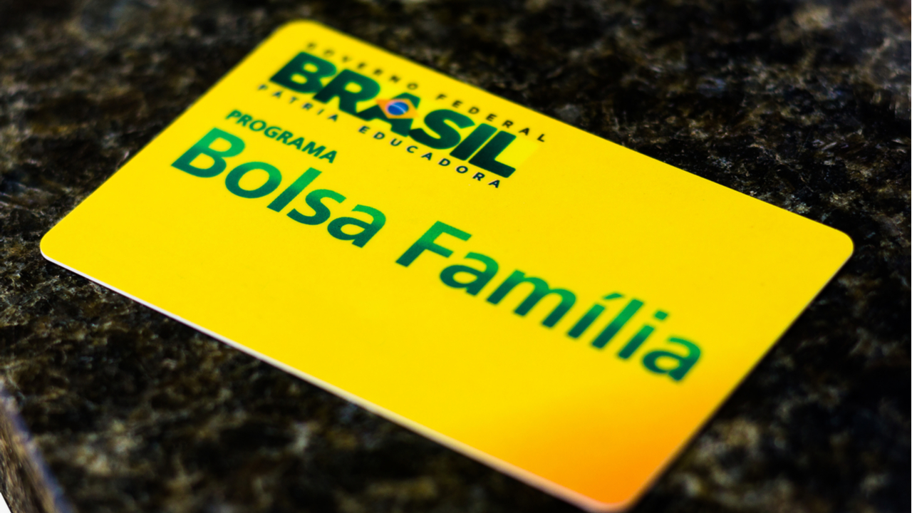 Bolsonaro anuncia desembolso de mais de R$ 5 bilhões em 13° do Bolsa Família
